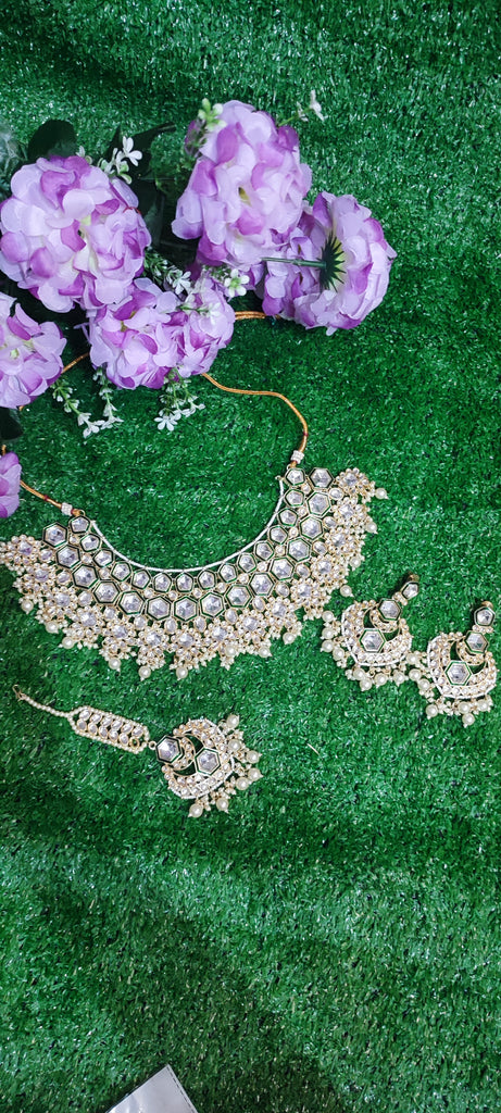 Beautiful heavy semi bridal necklace earring with tikka