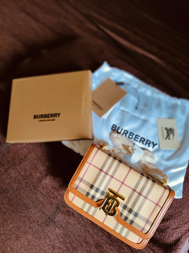 Stylish Purse Burberry Design for Women