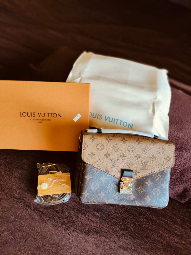 Brown Double Shade LV Style Leather purse