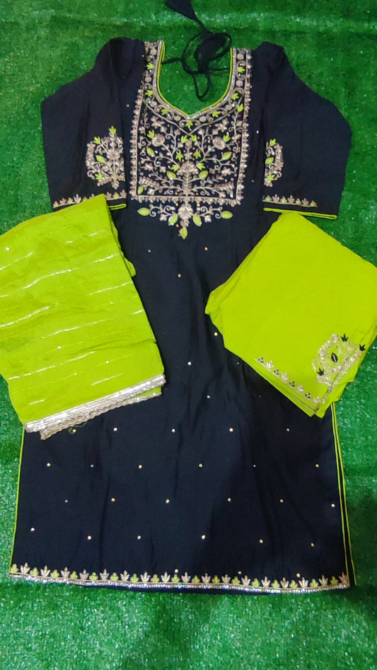 Masleen silk suit neckwork,baju work, & salwar muri work size 40(L)