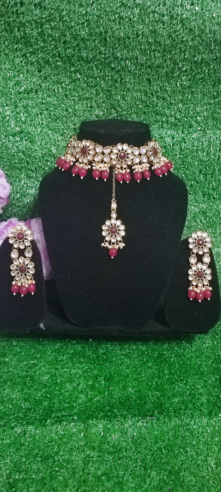 Beautiful Kundan necklace earring with tikka